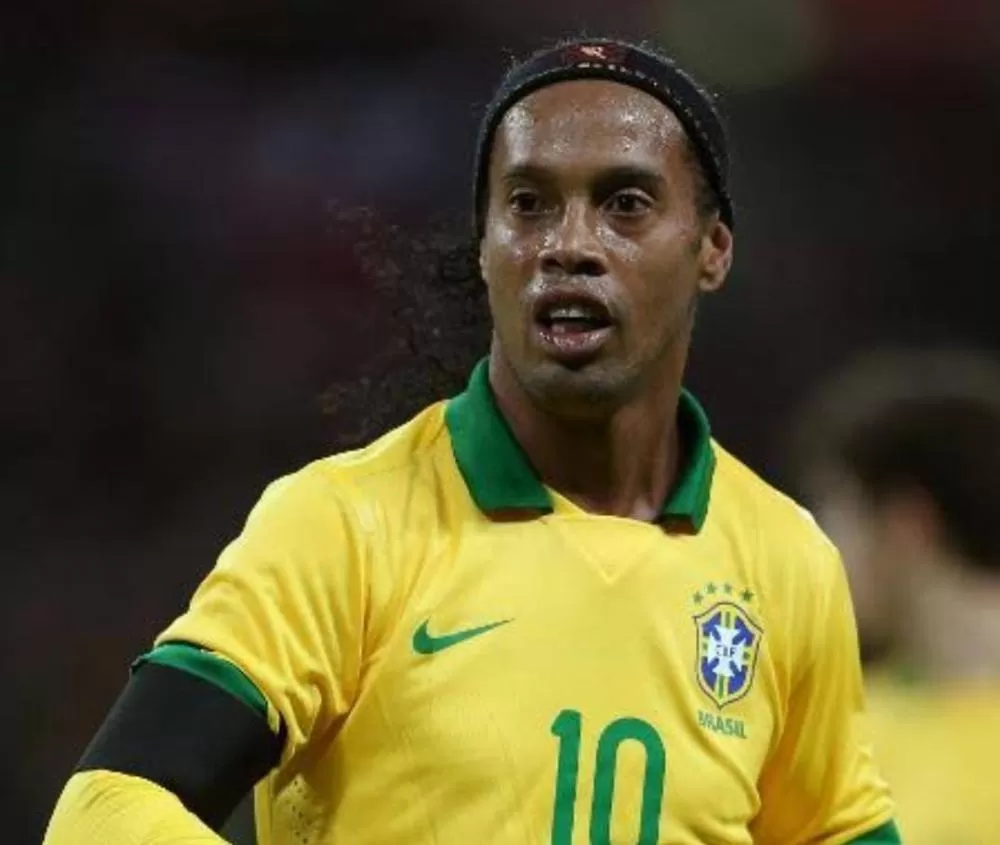 Ronaldinho Gaúcho diz que fase atual da Seleção Brasileira “falta garra.