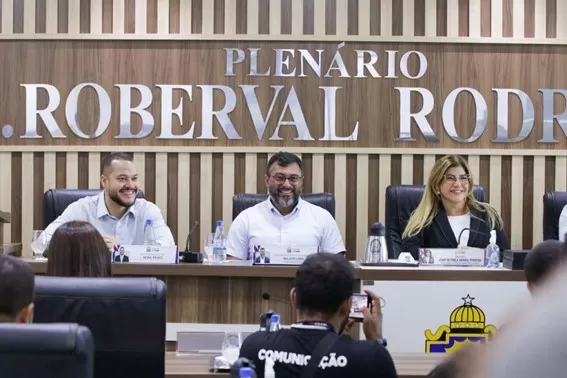 Governador Wilson Lima recebe título de cidadão Coariense