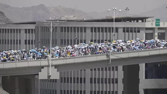 Calor intenso marca início da festa muçulmana Eid al-Adha e deixa vários mortos na Arábia Saudita