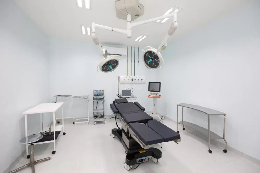 Governador Wilson Lima reinaugura Centro Cirúrgico da Fundação Hospitalar Alfredo da Matta