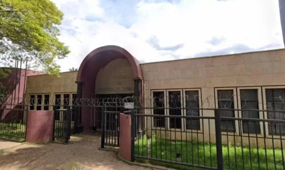 Mulher será indenizada por ser obrigada a usar fantasia no trabalho