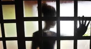 Justiça nega aborto legal de adolescente de 13 anos após seu pai pedir manutenção da gravidez