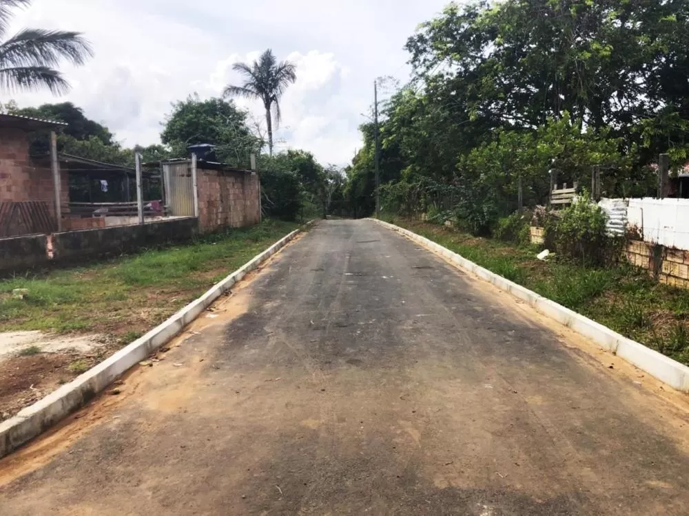 Em Iranduba, sistema viário da comunidade do Janauari recebe obra de pavimentação