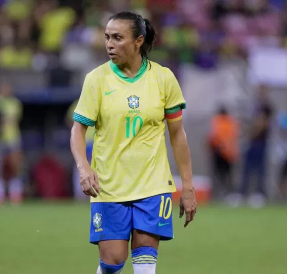 Marta chora após ser expulsa de jogo das Olimpíadas 2024
