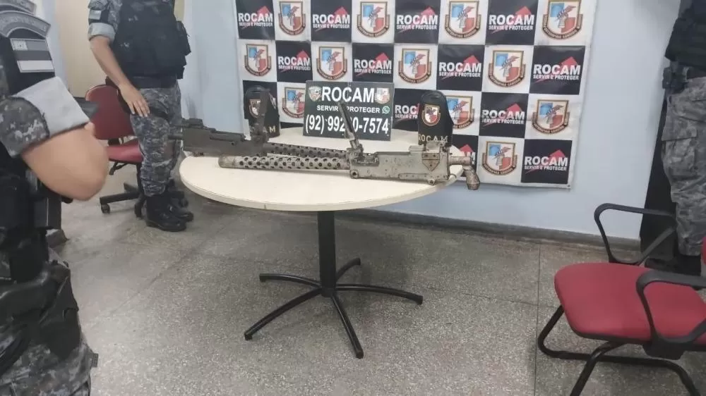 ROCAM apreende metralhadora antiaérea no bairro Zumbi dos Palmares, em Manaus.