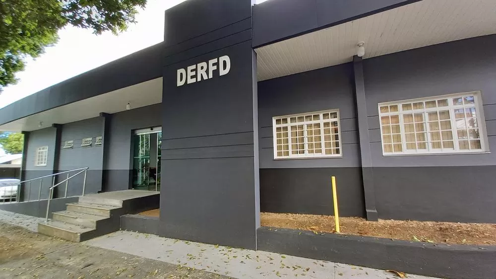 PC-AM prende homem que se passava por servidor da Sefaz e da Receita Federal para aplicar golpes