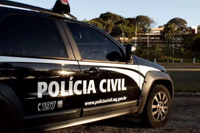 Mulher é presa suspeita de aplicar golpe de R$ 1,5 milhão na própria tia idosa viúva na Grande BH