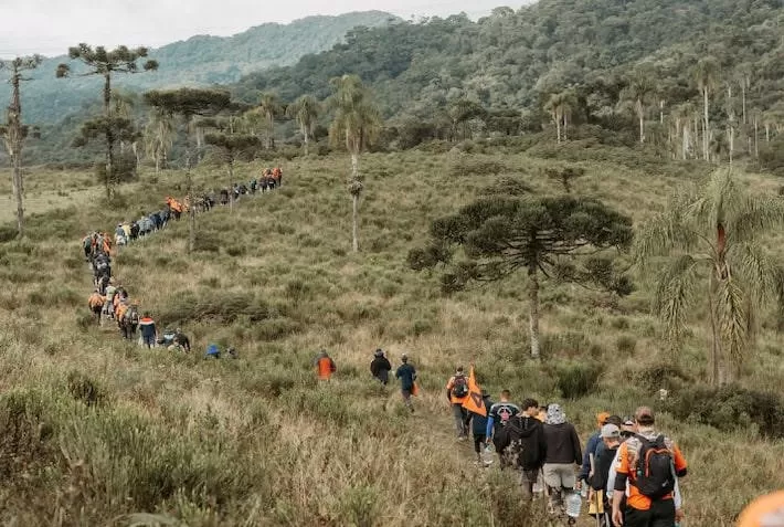 Legendários, grupo cristão só de homens, avança na política com homenagens em Assembleias e Câmaras