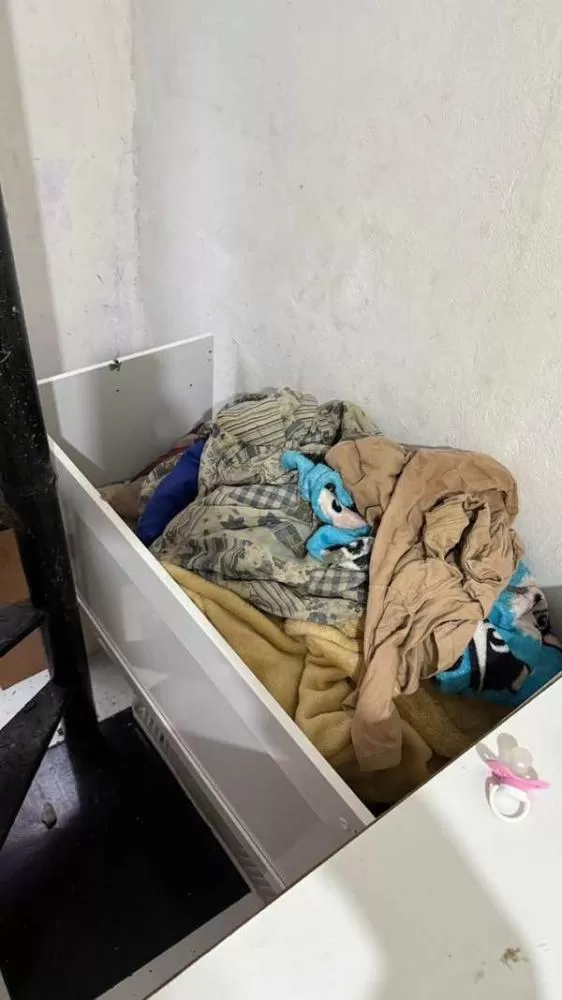 Bebê de 8 meses morre após ser deixado com irmão de 5 anos enquanto mãe ia a baile no Rio