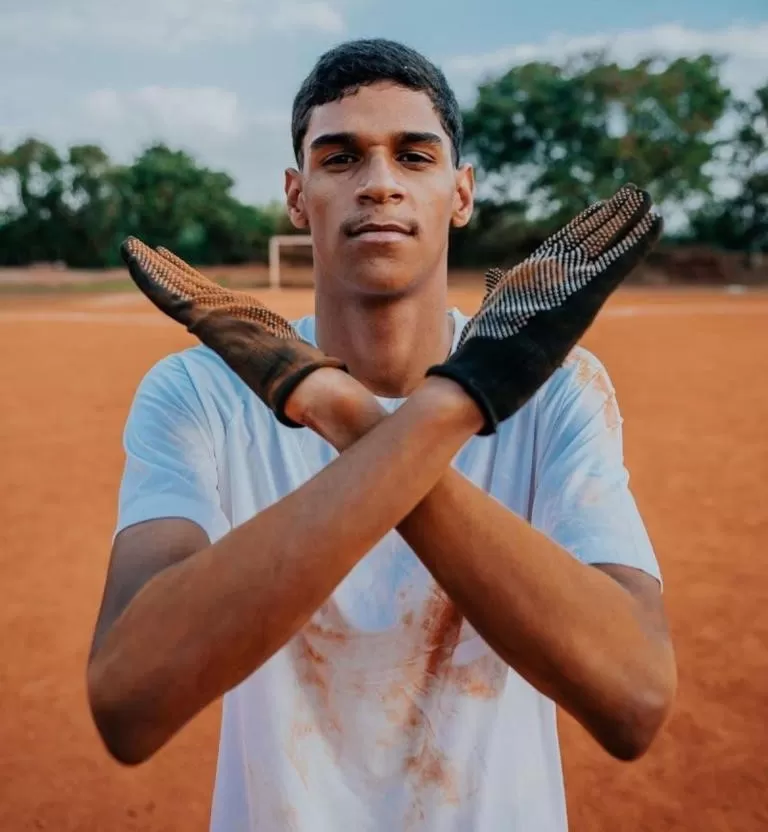 Luva de Pedreiro é internado em hospital na Paraíba, confirma companheira