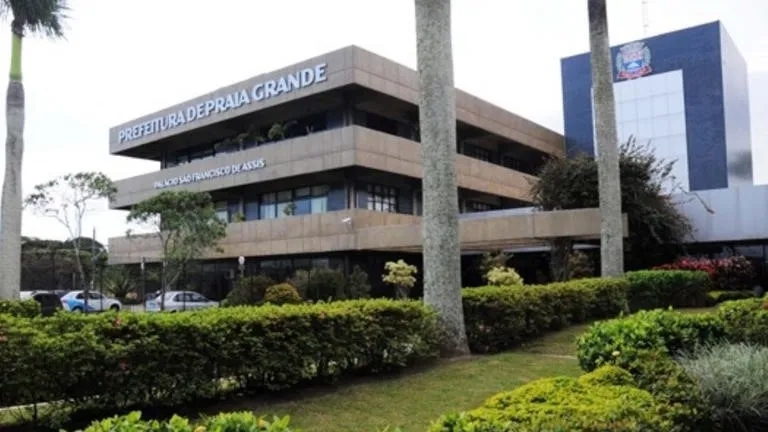 Execução de ex-delegado pode estar ligada a licitação milionária em Praia Grande